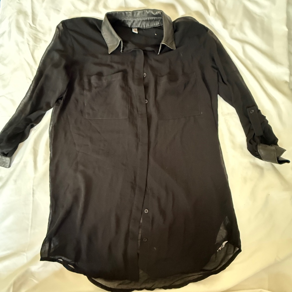 Men's Black Button-Up Shirt
